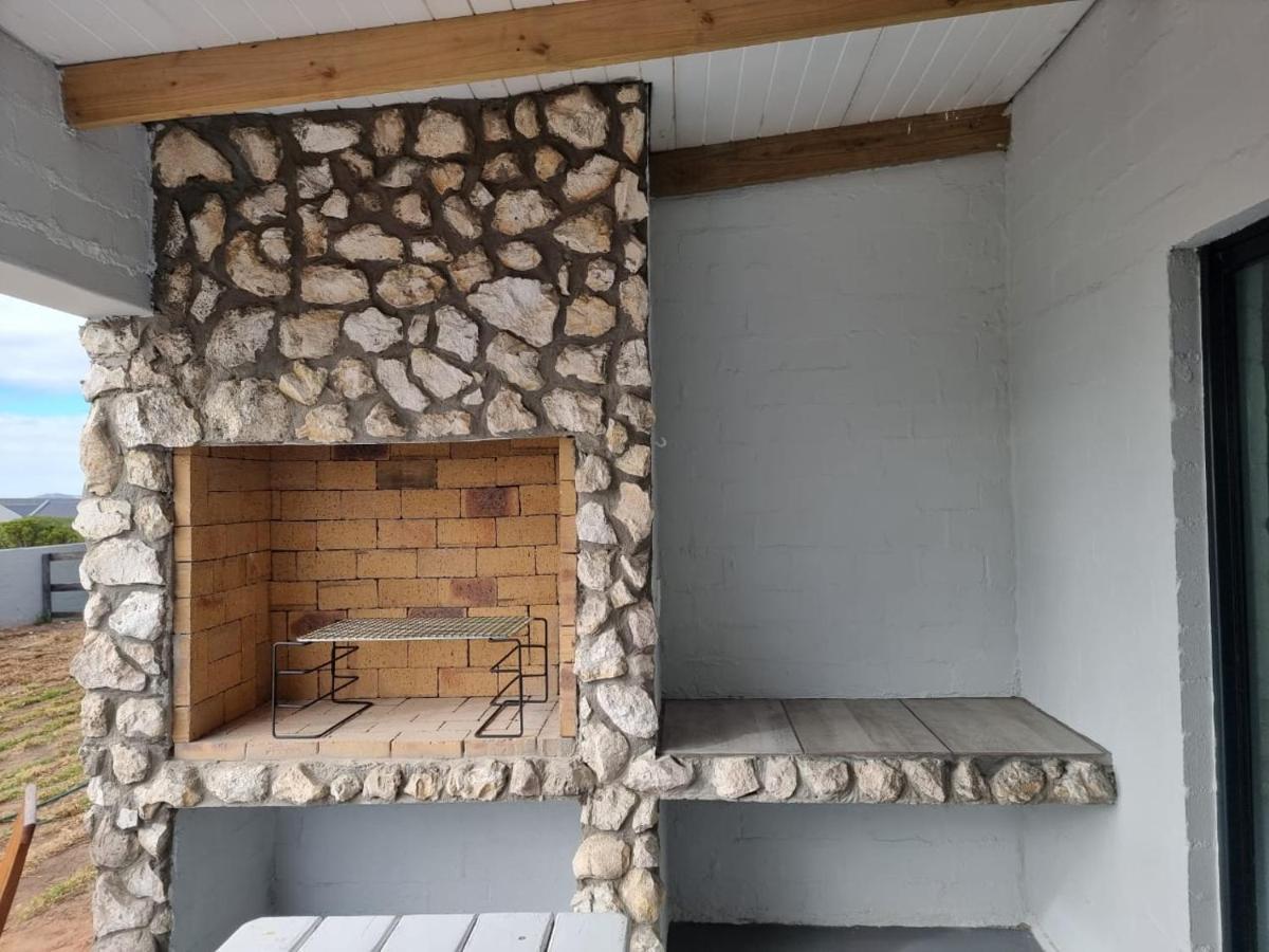 Rustic Hill Apartment Langebaan Luaran gambar